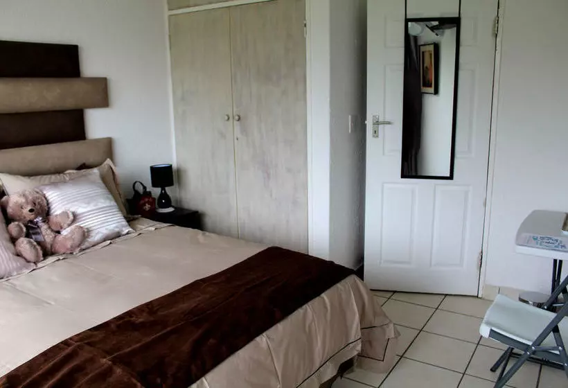 ベッドアンドブレックファースト 2 Op Terblanche Guesthouse