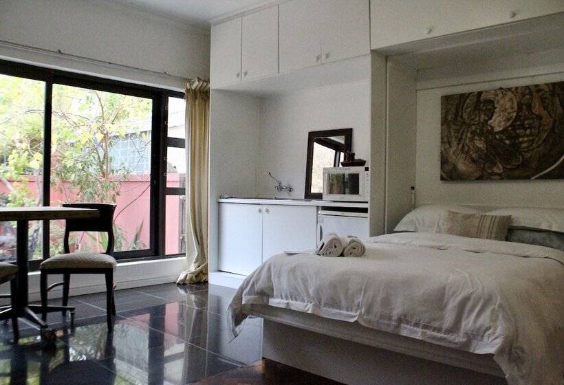 민박 John Bauer Pottery Studio