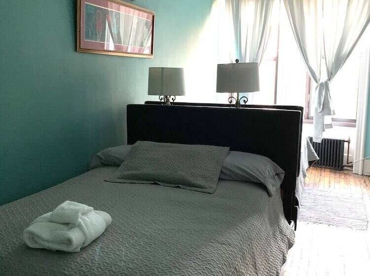 Bed and Breakfast The Melva Inn   Harlem