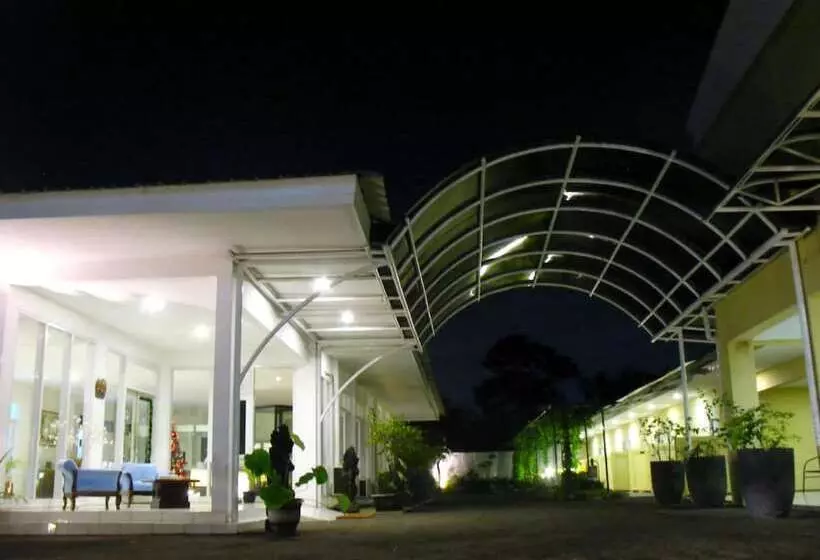 Hotelli Cengkareng Transit