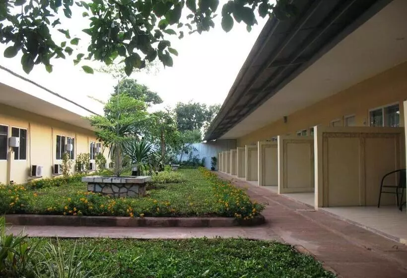 Hotelli Cengkareng Transit