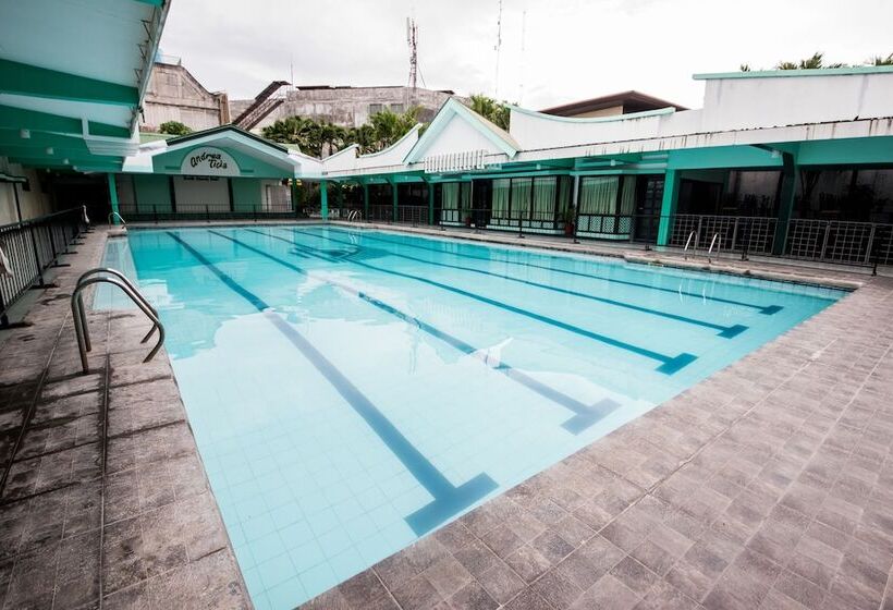 Family Country Hotel And Convention Centre