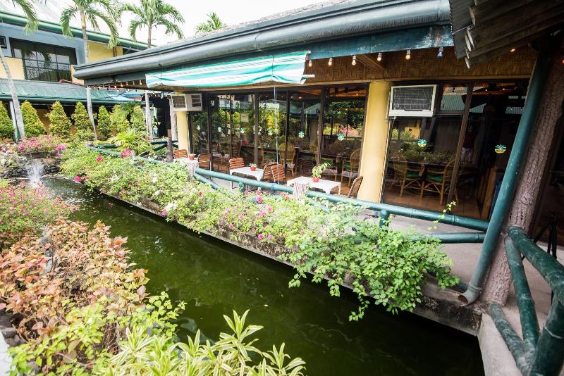 Family Country Hotel And Convention Centre