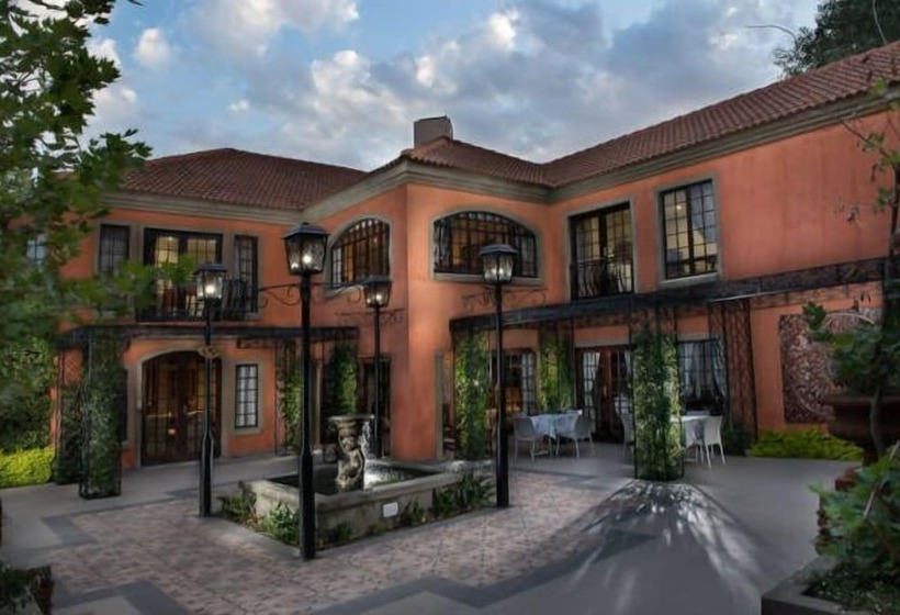 בית מלון כפרי Ivory Manor Boutique