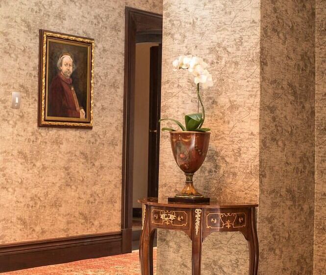 בית מלון כפרי Ivory Manor Boutique