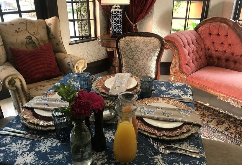 בית מלון כפרי Ivory Manor Boutique