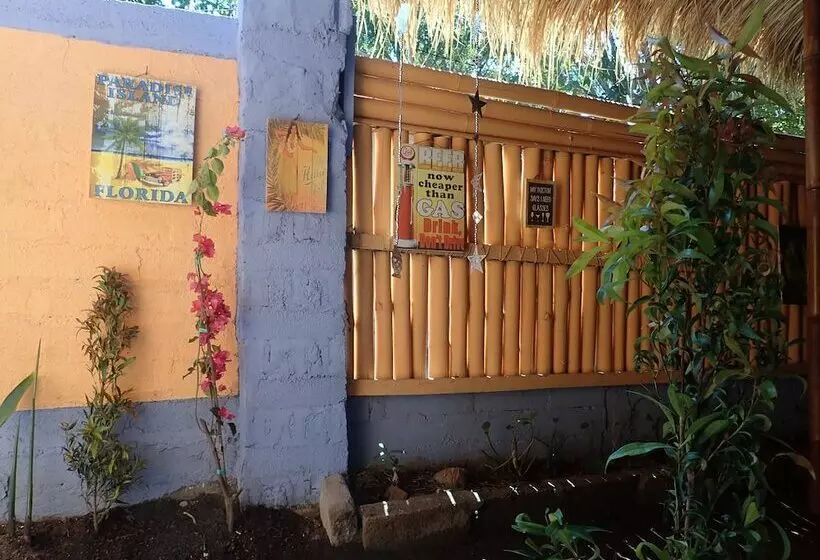 هتل Puri Sayang Bungalows