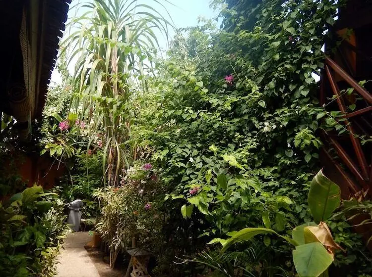 هتل Puri Sayang Bungalows