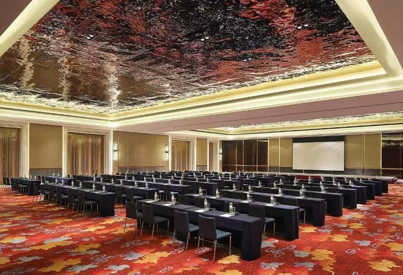 Hotelli Sheraton Grand Hangzhou Binjiang