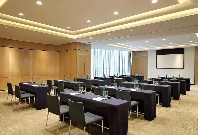 Hotelli Sheraton Grand Hangzhou Binjiang