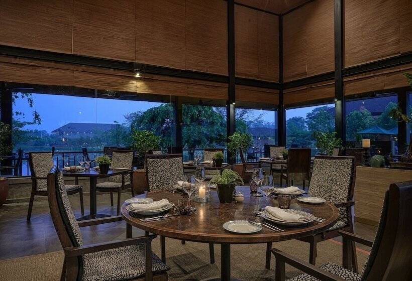 فندق Water Garden Sigiriya