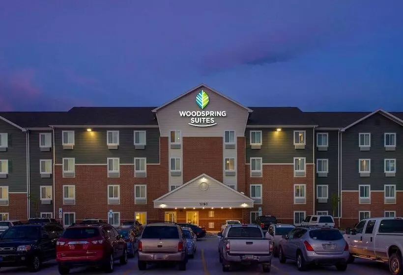 هتل Woodspring Suites Fargo North Near Ndsu