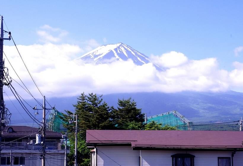 K S House Fuji View   Travelers Hostel
