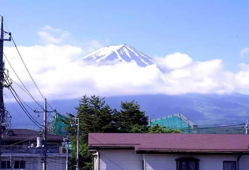 K S House Fuji View   Travelers Hostel