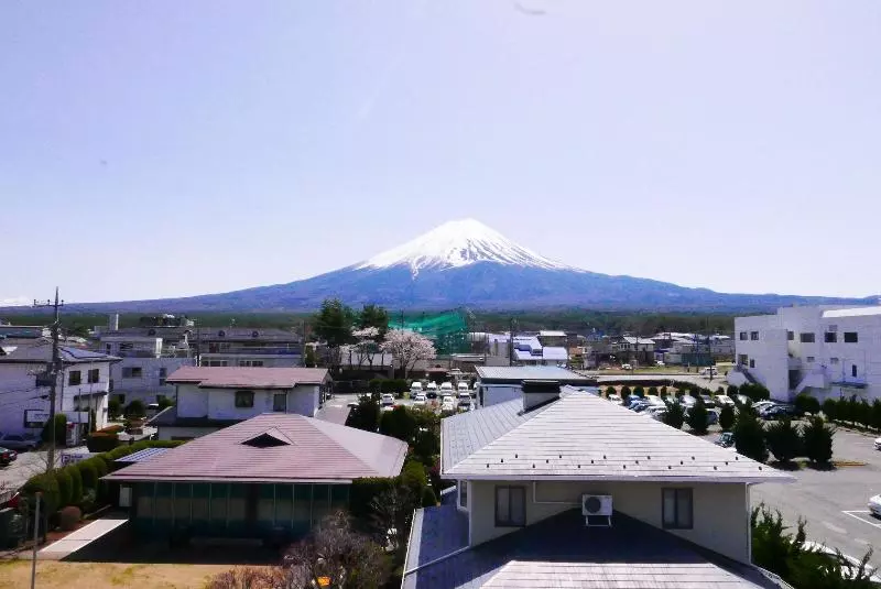K S House Fuji View   Travelers Hostel