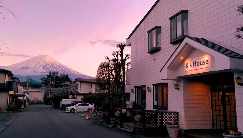 K S House Fuji View   Travelers Hostel
