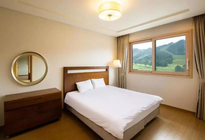 Oak Valley Resort
