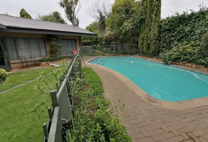 پانسیون Dias Guest House