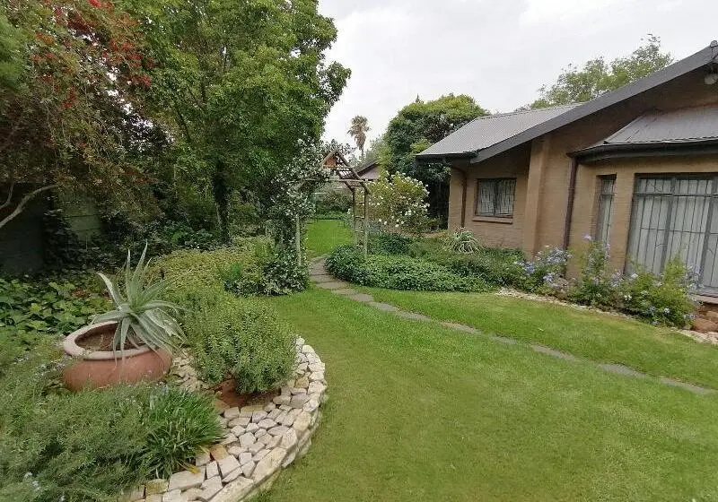پانسیون Dias Guest House