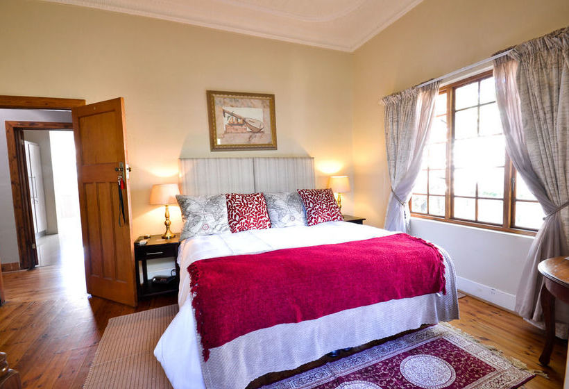 פנסיון Warwick Place