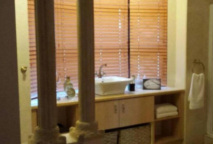 פנסיון Warwick Place