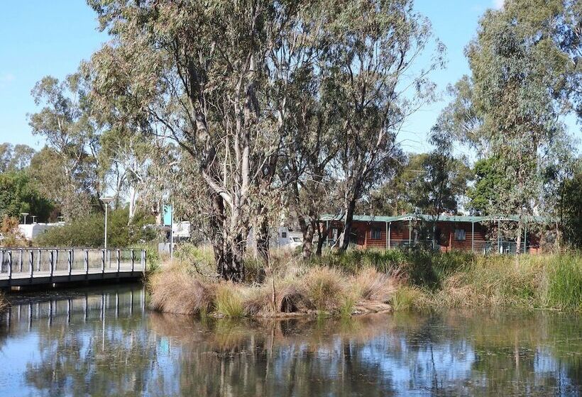 Victoria Lake Holiday Park