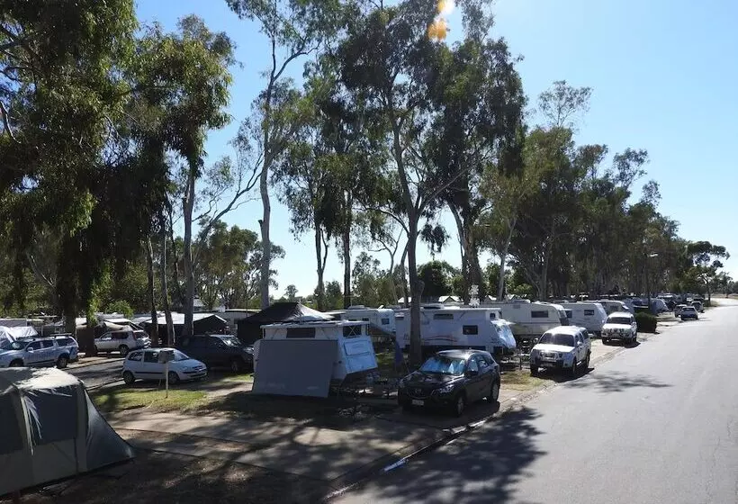 Victoria Lake Holiday Park