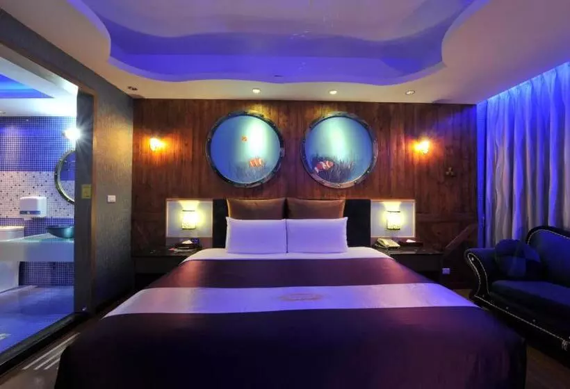 Zj Motel