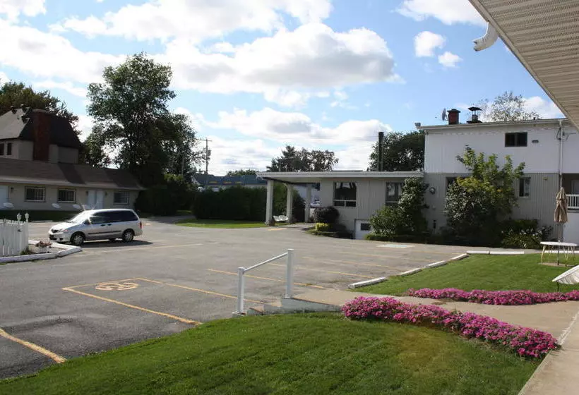Au Doc Motel