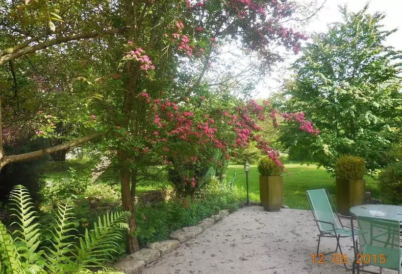 Aamiaismajoitus (B&B) Les Chambres De La Nied