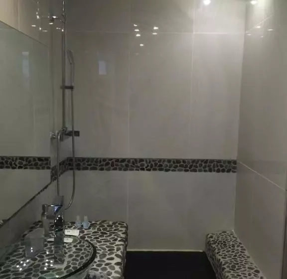 تختخواب و صبحانه Les Chambres De Naevag