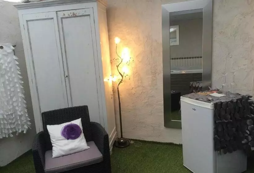 تختخواب و صبحانه Les Chambres De Naevag