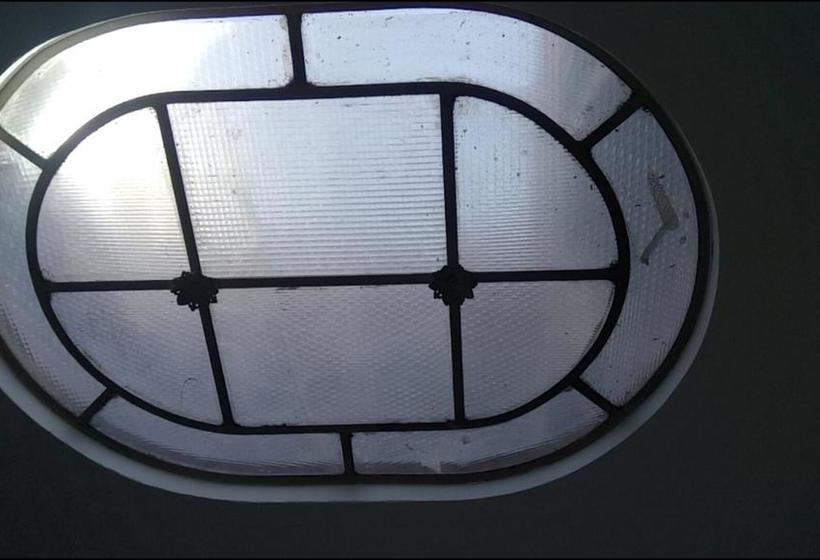 مبيت وإفطار Maison De Ville