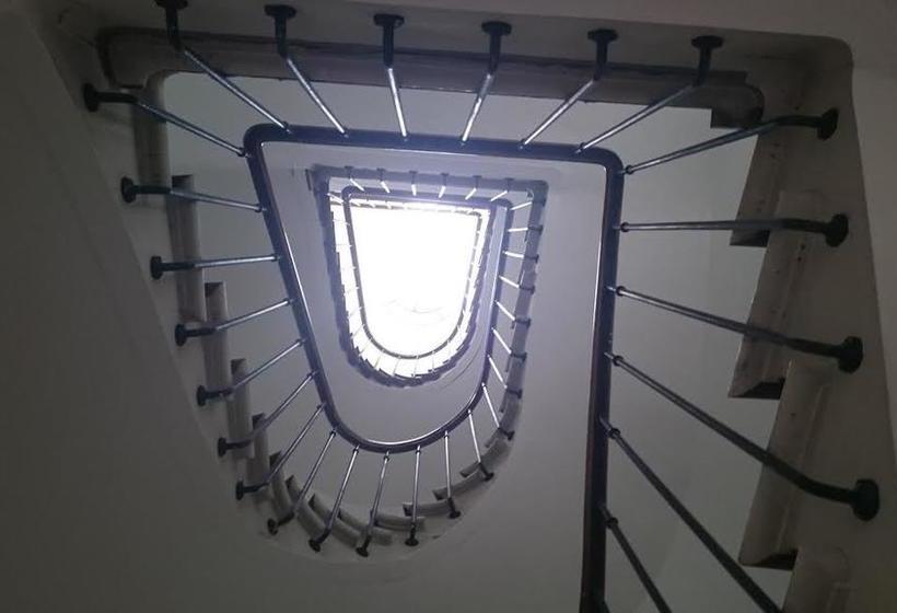 مبيت وإفطار Maison De Ville