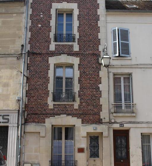 مبيت وإفطار Maison De Ville