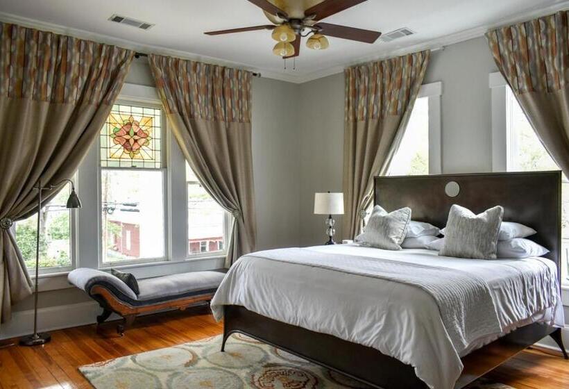 Bed and Breakfast Sparrow Grove Manor