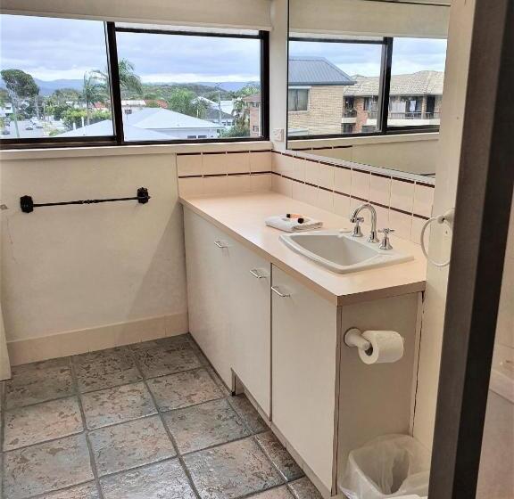 Burleigh Esplanade Apartments