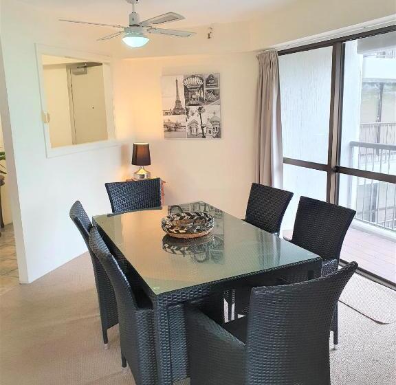 Burleigh Esplanade Apartments