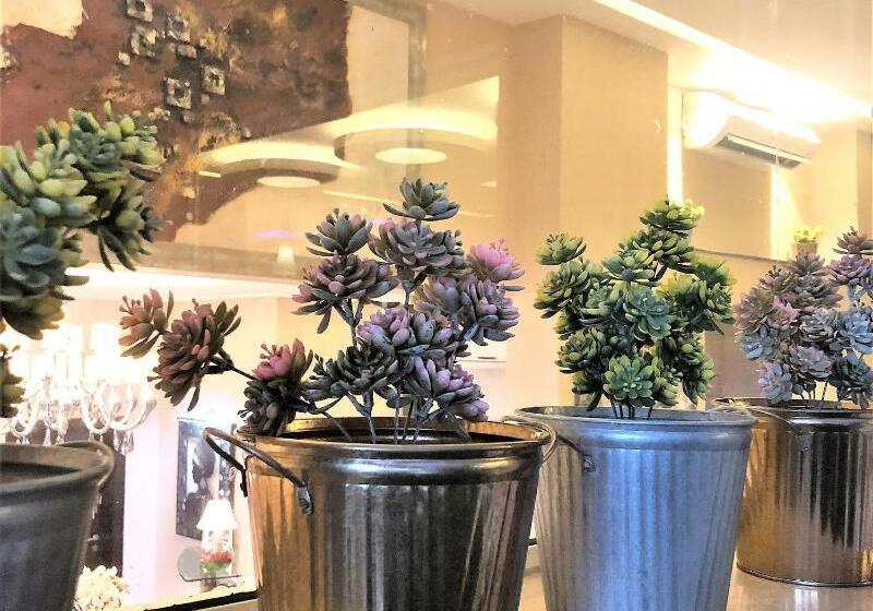 Home Suites Boutique Hotel Freetown