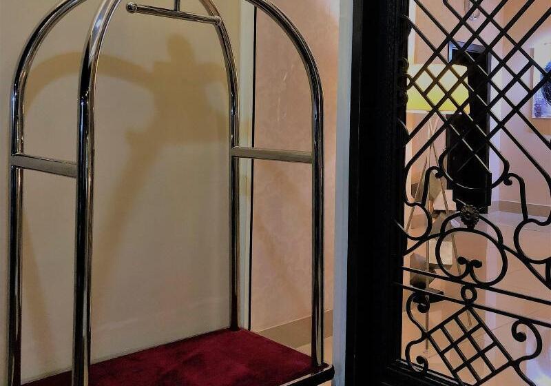 Home Suites Boutique Hotel Freetown