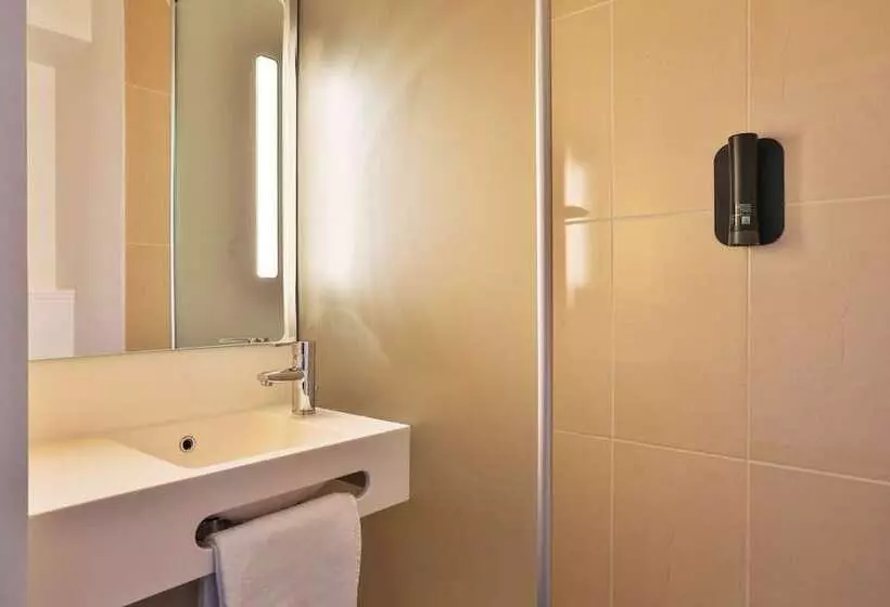 B&b Hotel La Roche Sur Yon