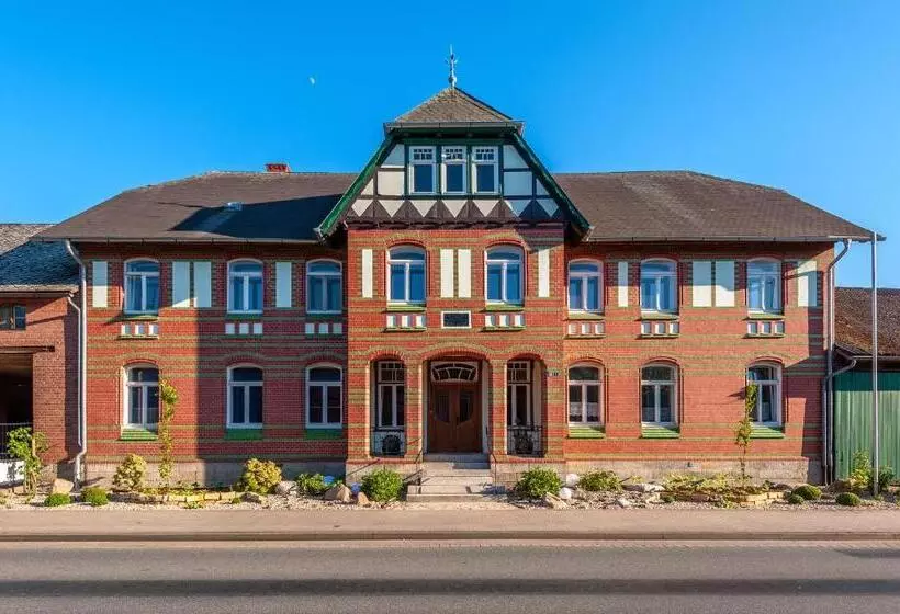 Hotelli Die Edelkastanie