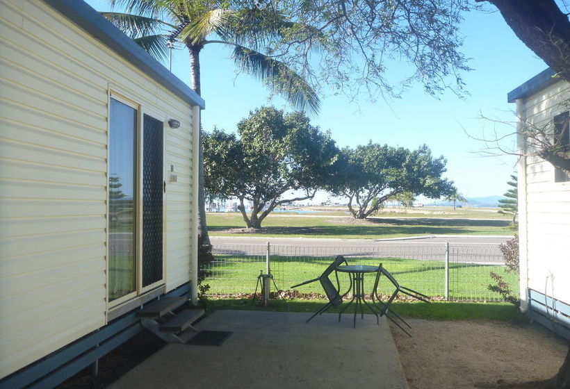 Отель Harbour Lights Tourist Park