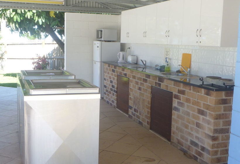 Отель Harbour Lights Tourist Park