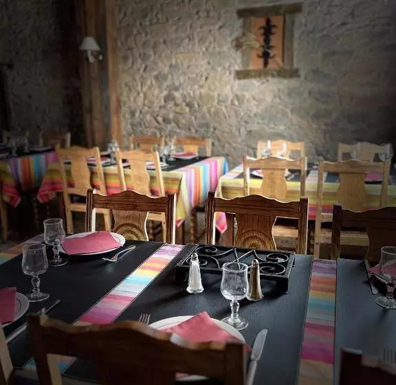 ホテル Hôtel Le Coq D Or
