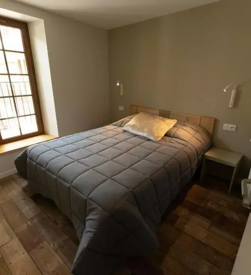 ホテル Hôtel Le Coq D Or