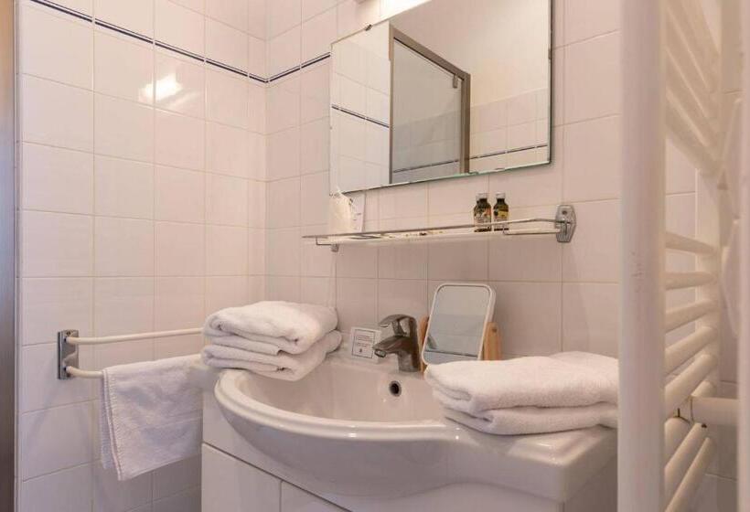 فندق Le Chat Botté