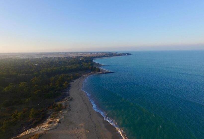 فندق Le Chat Botté