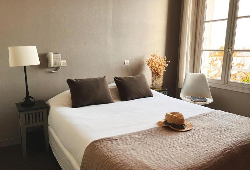 فندق Le Chat Botté