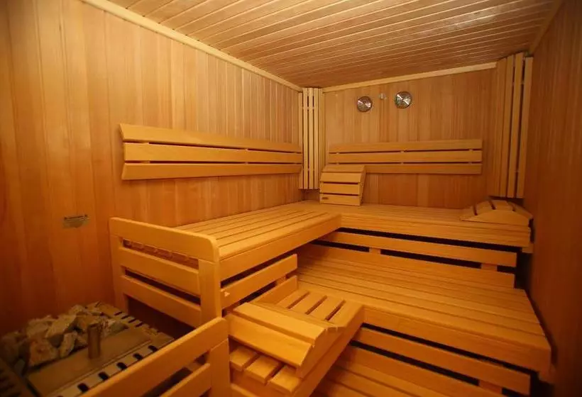 Hotelli Pension Weinberg Mit Landhaus Nizza